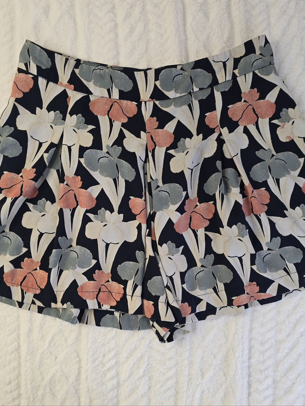 Ava Floral Pleated Shorts Navy Pink Ivory High Rise Dressy Zipper Back L